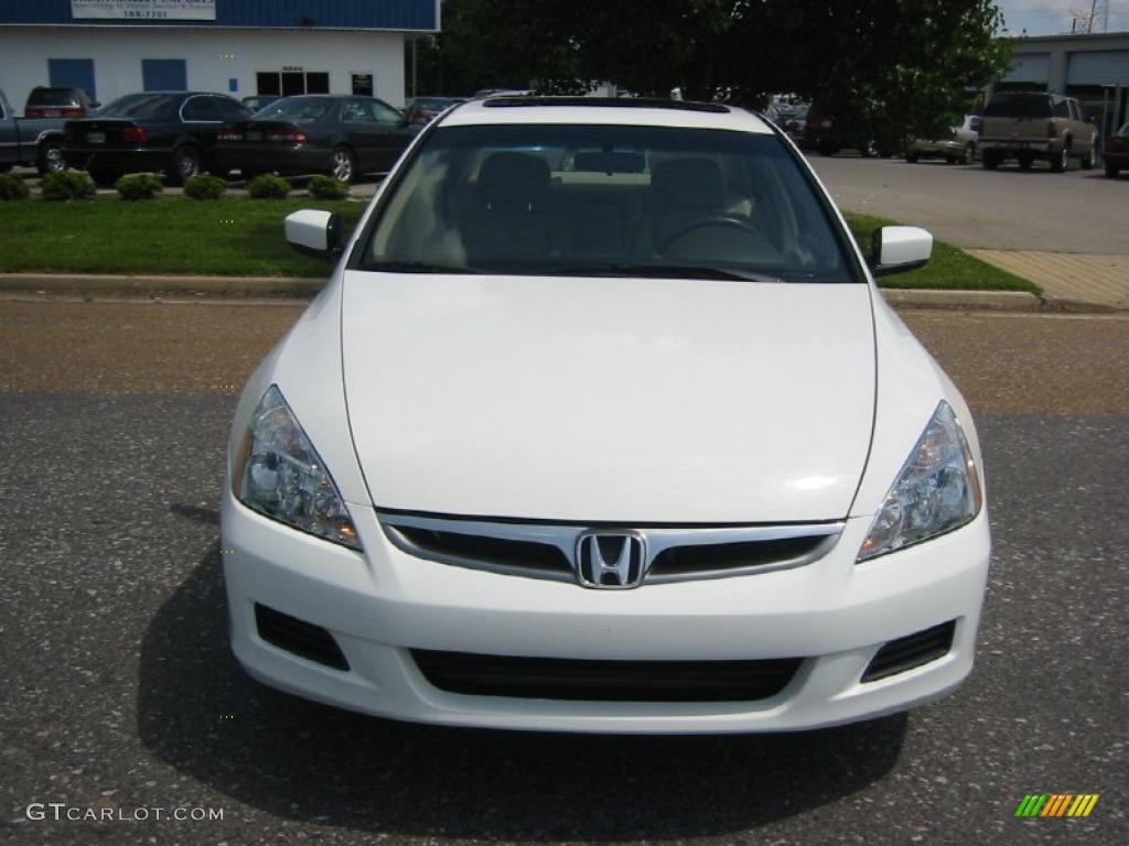 2007 Accord EX-L Sedan - Taffeta White / Ivory photo #8