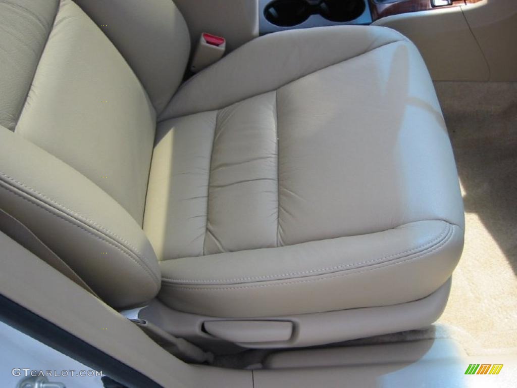 2007 Accord EX-L Sedan - Taffeta White / Ivory photo #17