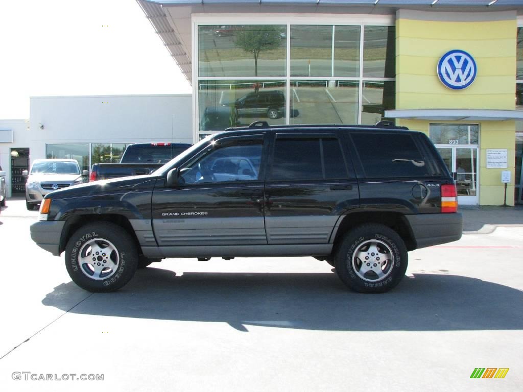 1997 Grand Cherokee Laredo 4x4 - Black / Taupe photo #2