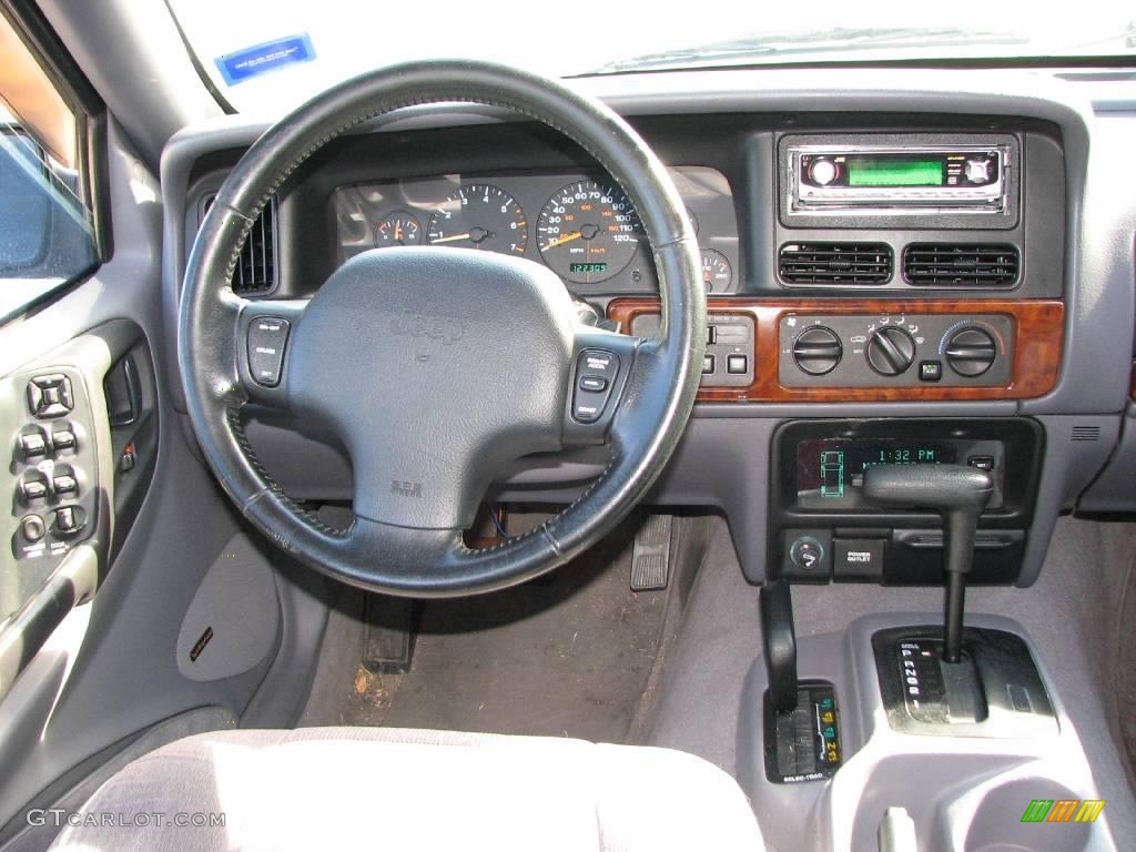 1997 Grand Cherokee Laredo 4x4 - Black / Taupe photo #14