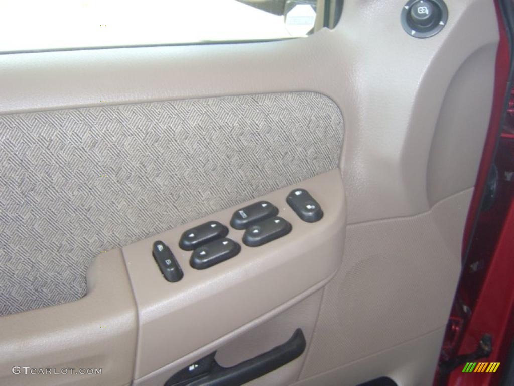 2004 Explorer XLS - Redfire Metallic / Medium Parchment photo #15
