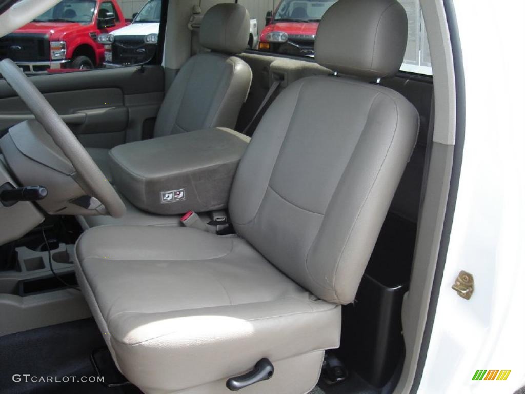 2003 Ram 1500 ST Regular Cab - Bright White / Taupe photo #13