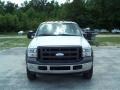 2005 Oxford White Ford F550 Super Duty XL Crew Cab Chassis Utility  photo #2