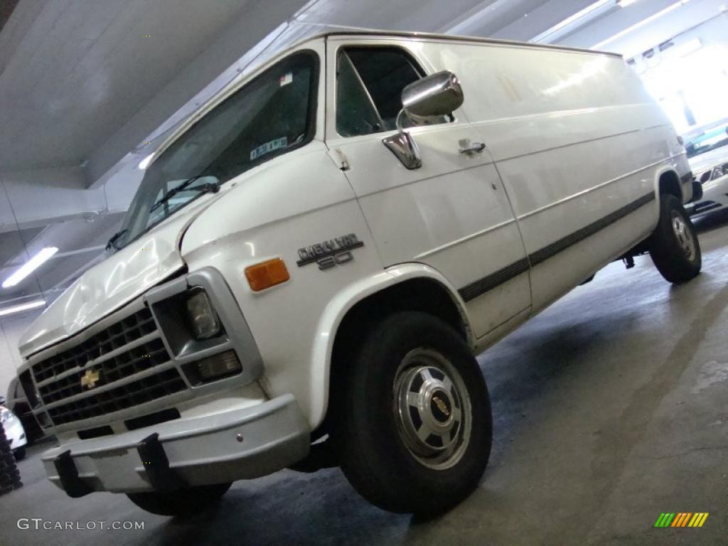 1995 Chevy Van G30 Cargo - White / Gray photo #1