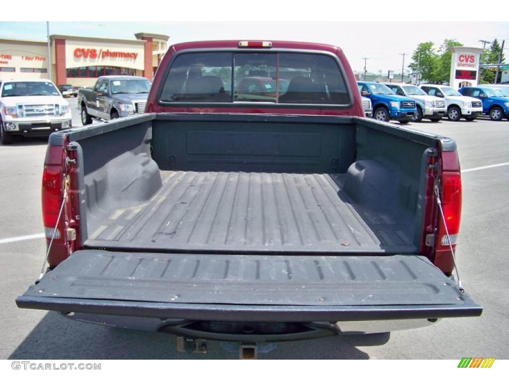 2004 F250 Super Duty Lariat Crew Cab 4x4 - Dark Toreador Red Metallic / Medium Parchment photo #25