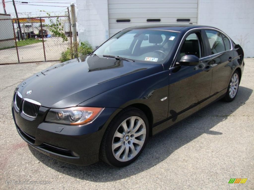 2006 3 Series 330xi Sedan - Jet Black / Black photo #2
