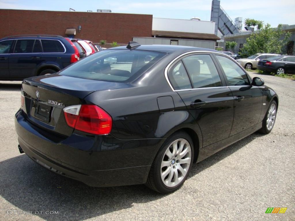 2006 3 Series 330xi Sedan - Jet Black / Black photo #8