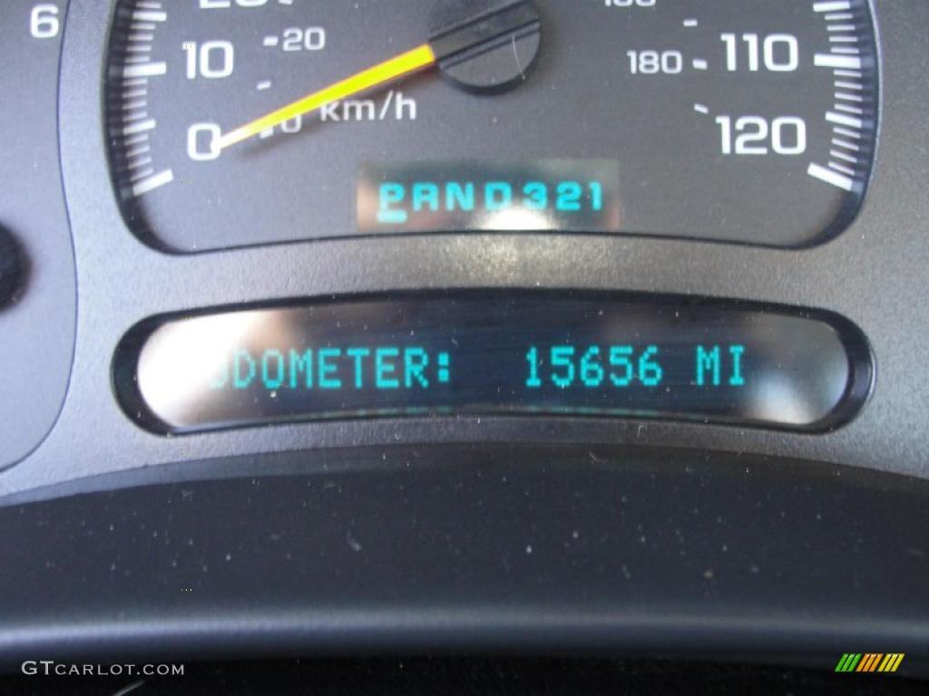 2005 Silverado 1500 Regular Cab - Summit White / Dark Charcoal photo #35