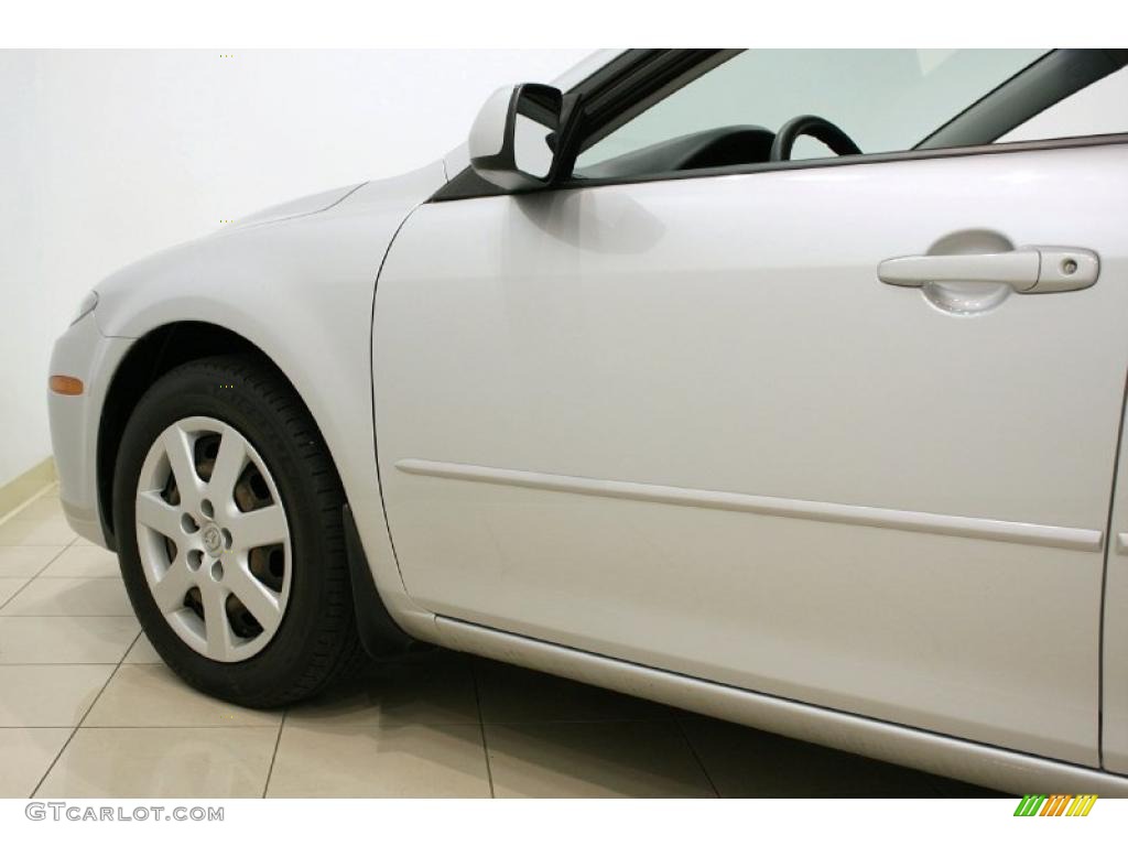2007 MAZDA6 i Sport Sedan - Glacier Silver Metallic / Gray photo #23