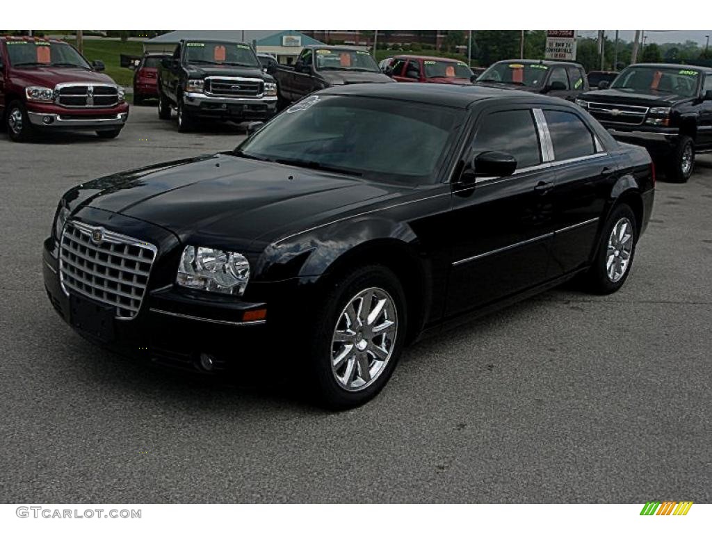 Brilliant Black Chrysler 300