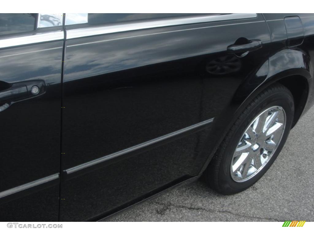 2007 300 Limited - Brilliant Black / Dark Slate Gray/Light Graystone photo #13