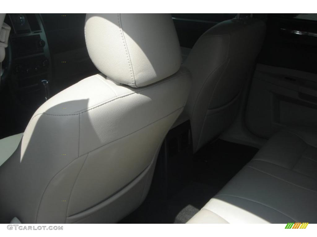2007 300 Limited - Brilliant Black / Dark Slate Gray/Light Graystone photo #35