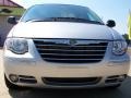 2005 Bright Silver Metallic Chrysler Town & Country Limited  photo #15