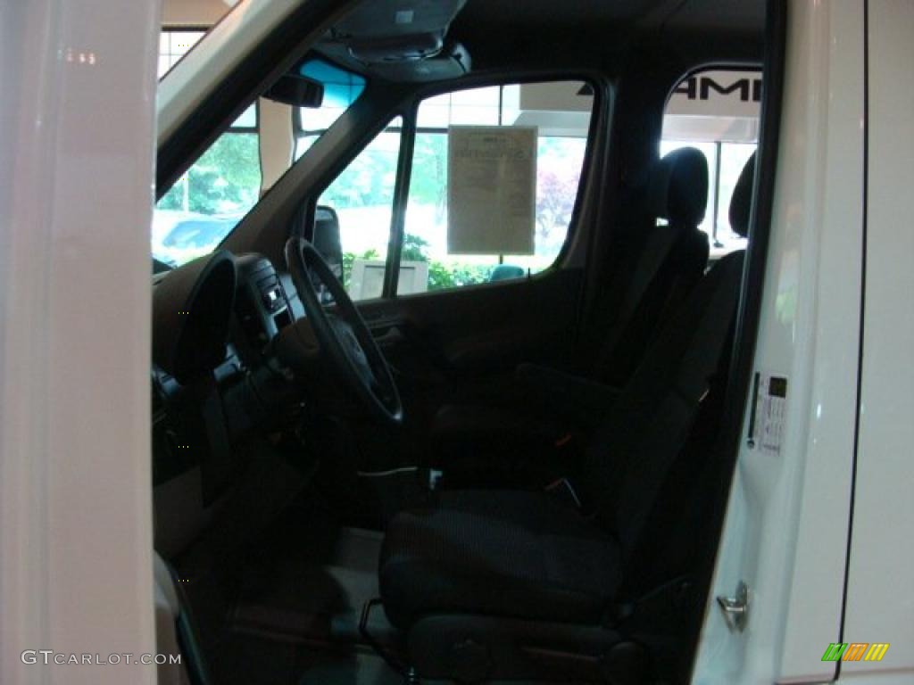 2010 Sprinter 2500 Passenger Van - Arctic White / Black photo #6