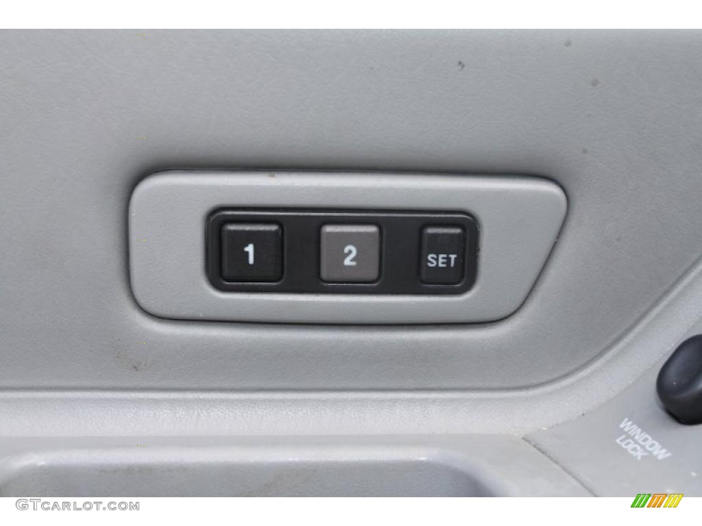 2003 Grand Cherokee Overland 4x4 - Graphite Metallic / Dark Slate Gray/Light Slate Gray photo #17