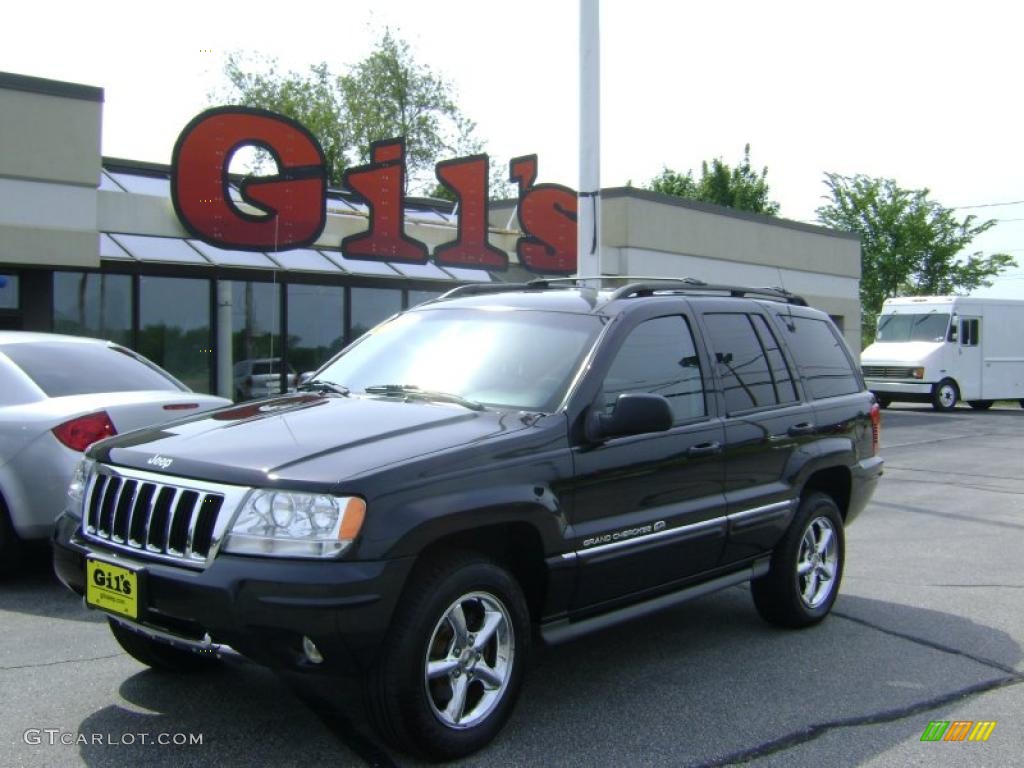 2004 Grand Cherokee Overland 4x4 - Brillant Black Crystal Pearl / Dark Slate Gray photo #1