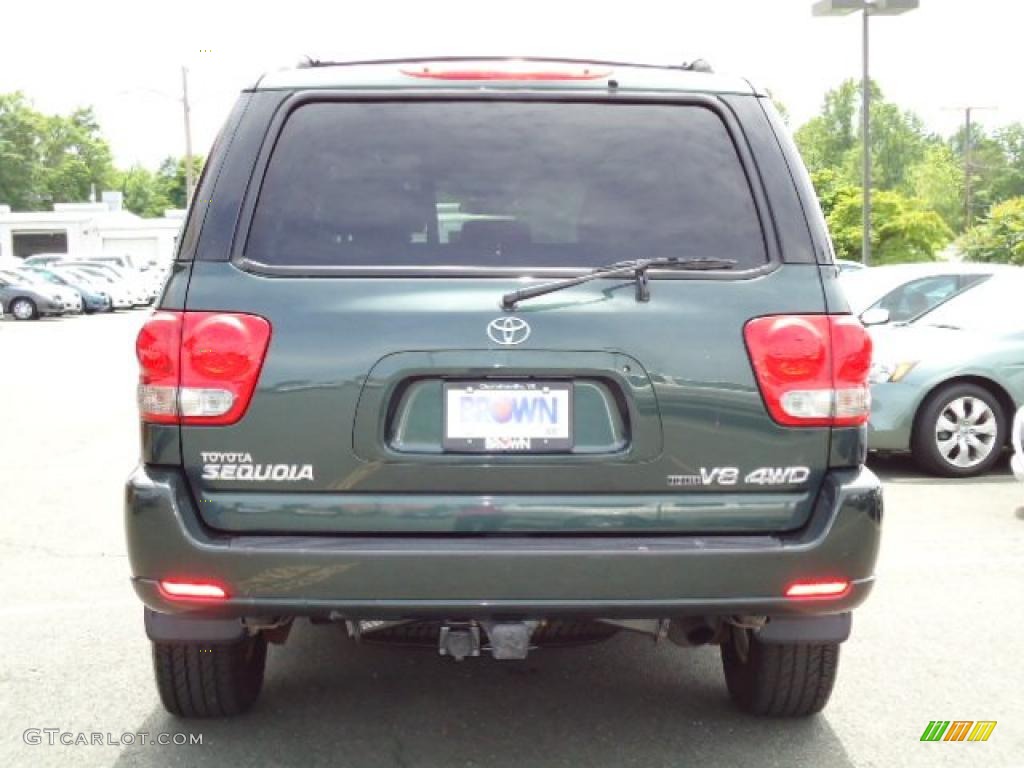 2007 Sequoia SR5 4WD - Timberland Mica / Light Charcoal photo #3