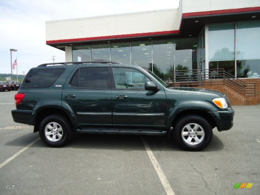 2007 Sequoia SR5 4WD - Timberland Mica / Light Charcoal photo #4