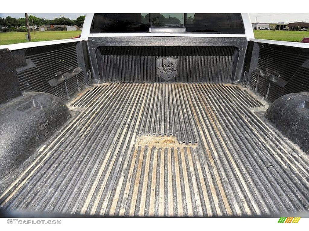 2005 Ram 3500 SLT Quad Cab 4x4 Dually - Bright White / Taupe photo #6