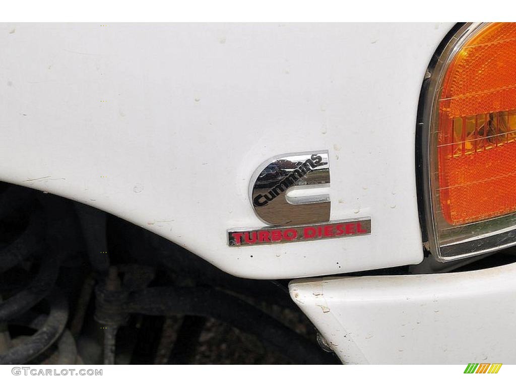 2005 Ram 3500 SLT Quad Cab 4x4 Dually - Bright White / Taupe photo #8