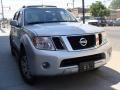 Silver Lightning - Pathfinder LE 4x4 Photo No. 1
