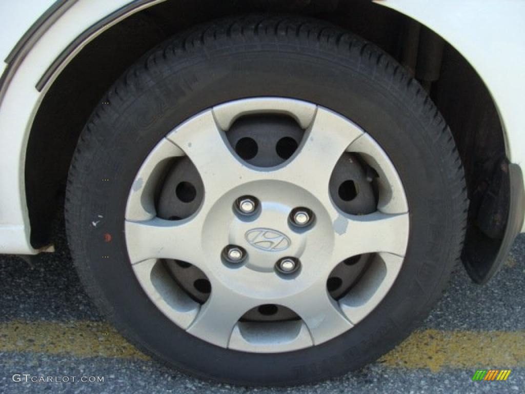 2002 Elantra GLS Sedan - Nordic White / Gray photo #6