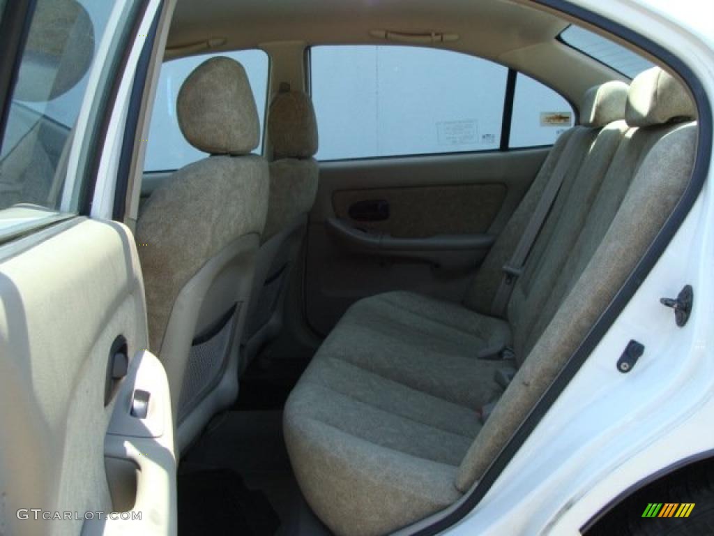 2002 Elantra GLS Sedan - Nordic White / Gray photo #7