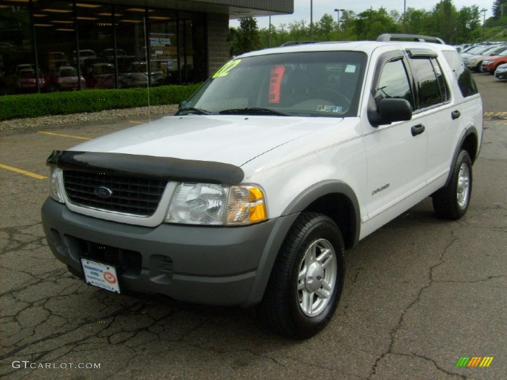 2002 Explorer XLS 4x4 - Oxford White / Medium Parchment photo #8