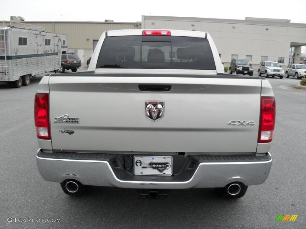 2010 Ram 1500 Big Horn Crew Cab 4x4 - Light Graystone Pearl / Dark Slate/Medium Graystone photo #3