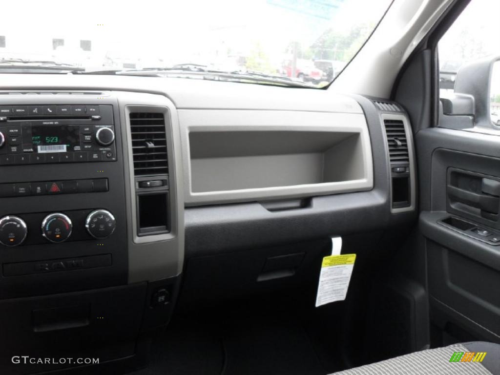 2010 Ram 1500 ST Quad Cab 4x4 - Stone White / Dark Slate/Medium Graystone photo #15