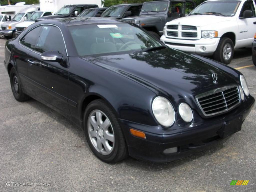 2001 Capri Blue Metallic MercedesBenz CLK 320 Coupe 30367551 Photo 3