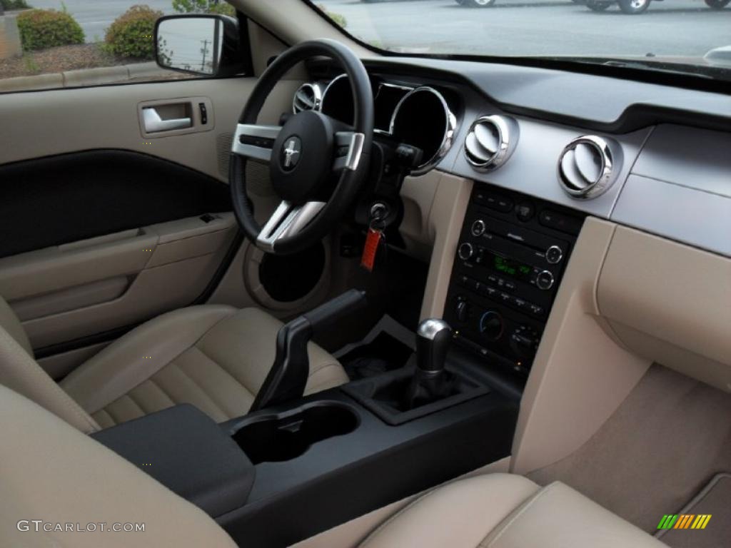 2008 Mustang GT Premium Coupe - Black / Medium Parchment photo #19
