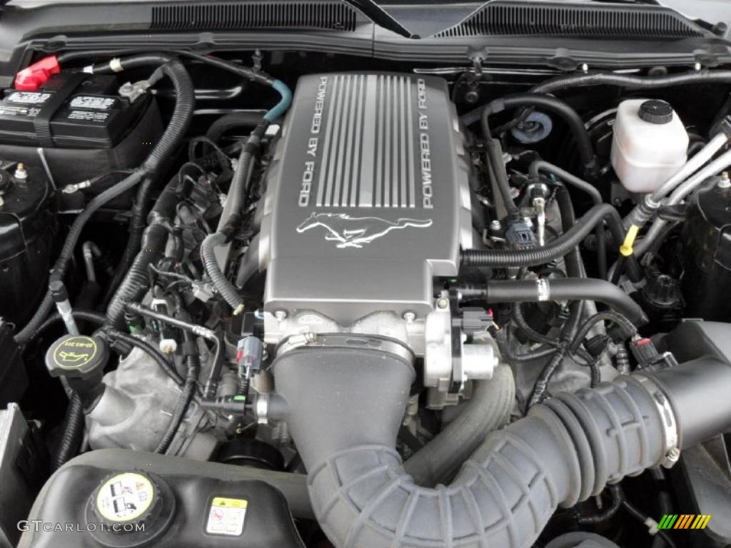 2008 Mustang GT Premium Coupe - Black / Medium Parchment photo #22