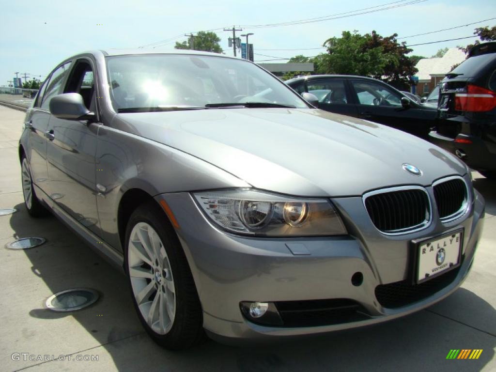 2010 3 Series 328i xDrive Sedan - Space Gray Metallic / Black photo #3