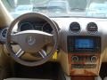 Black - ML 350 4Matic Photo No. 16