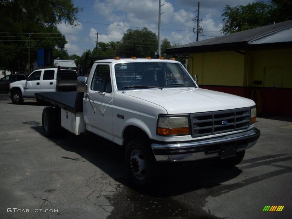1997 F350 XL Regular Cab Dually Chassis Flat Bed - Oxford White / Opal Grey photo #1