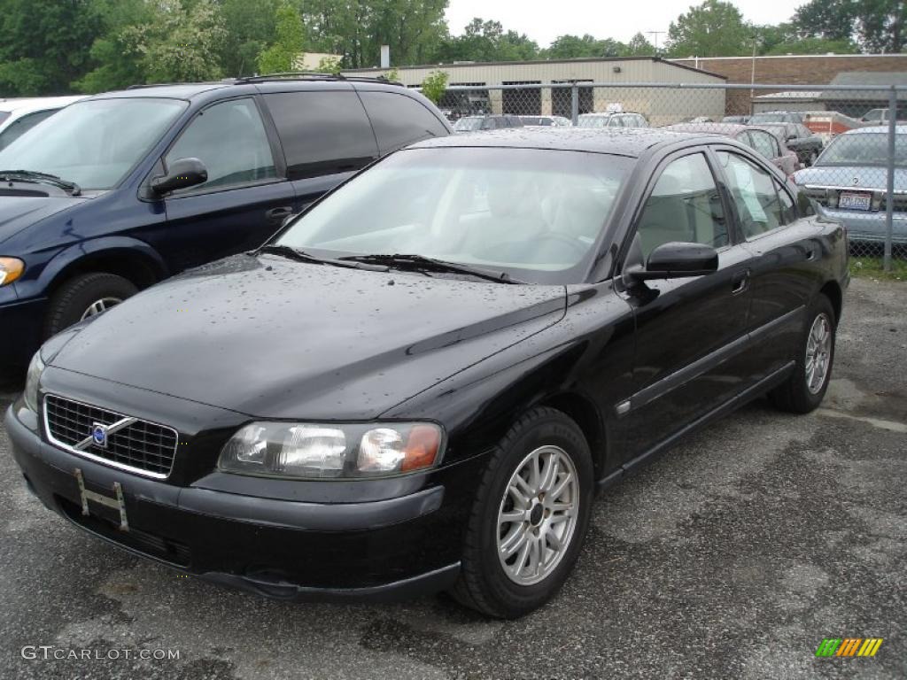 2004 S60 2.4 - Black / Taupe/Light Taupe photo #1