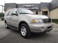 2001 Light Parchment Metallic Lincoln Navigator 4x4 #30367830