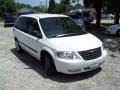 2006 Stone White Chrysler Town & Country   photo #3