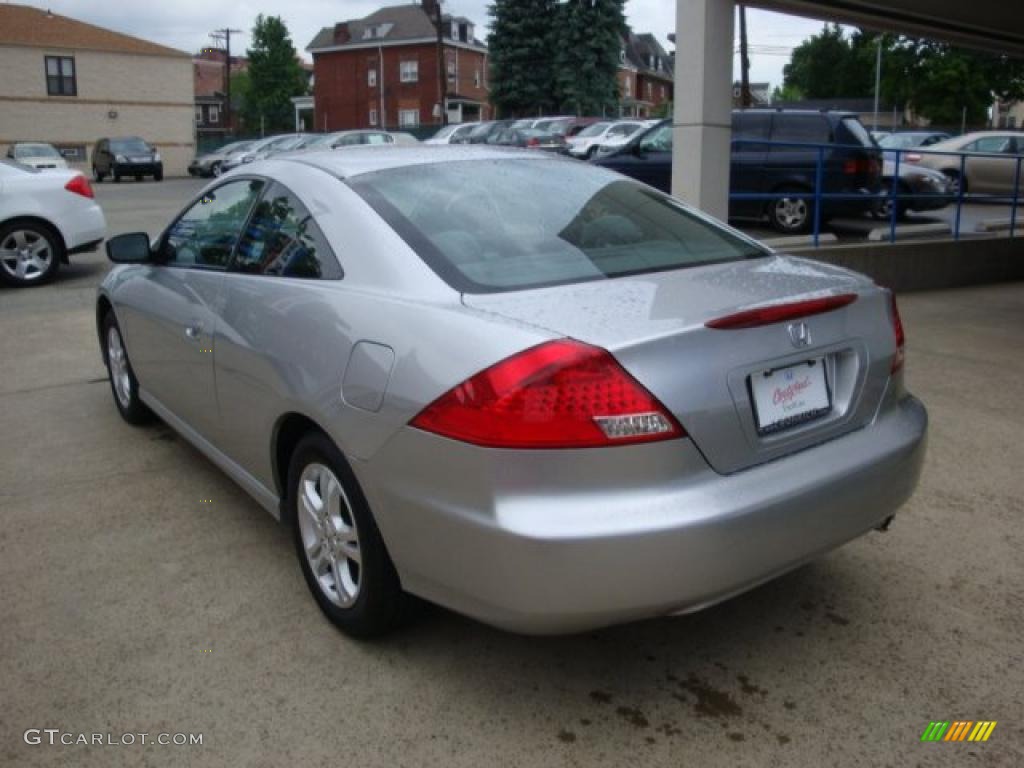 2007 Accord LX Coupe - Alabaster Silver Metallic / Gray photo #2