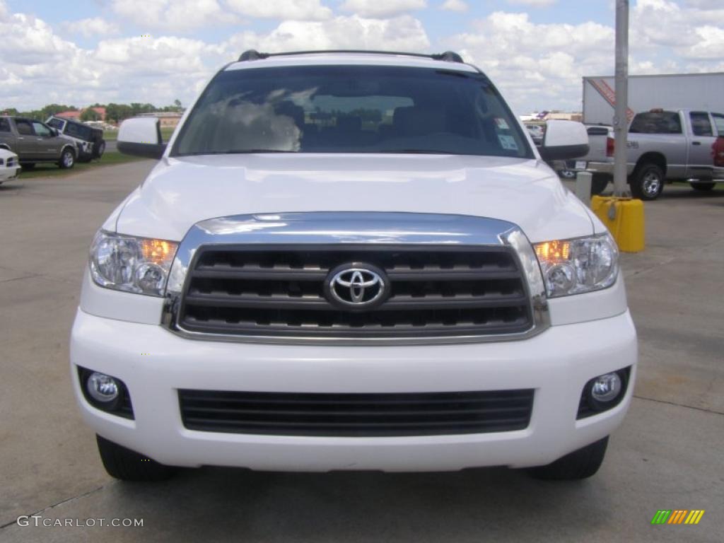 2008 Sequoia SR5 - Super White / Sand Beige photo #8