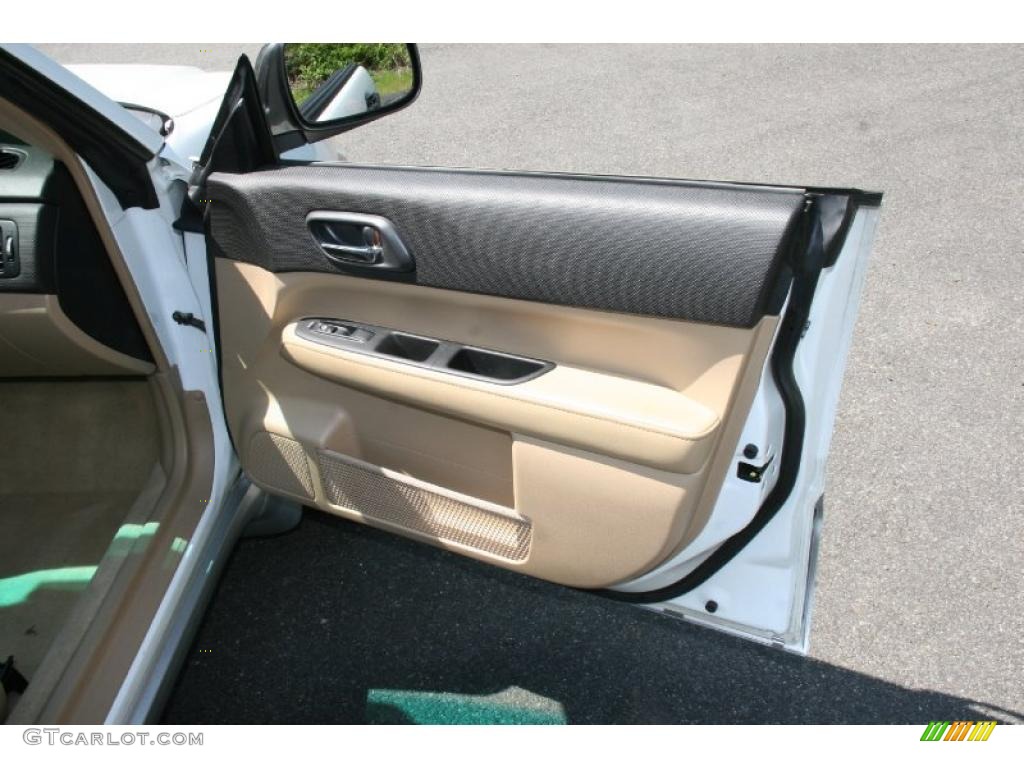 2005 Forester 2.5 XS L.L.Bean Edition - Aspen White / Beige photo #16