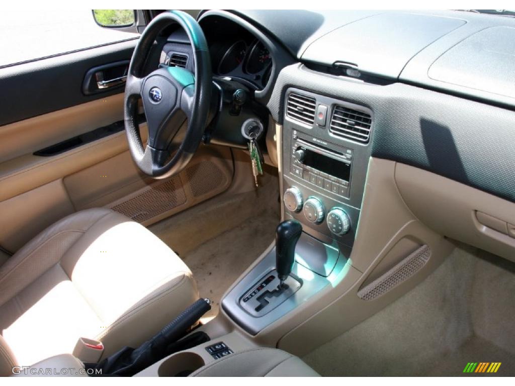 2005 Forester 2.5 XS L.L.Bean Edition - Aspen White / Beige photo #17
