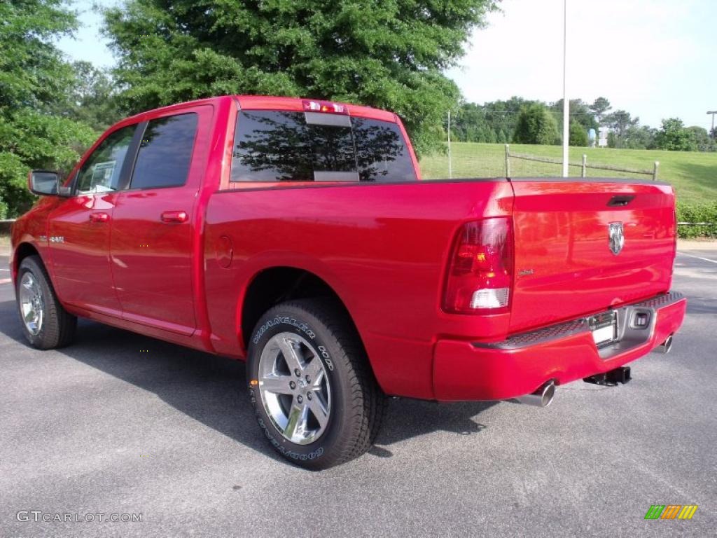 2010 Ram 1500 Sport Crew Cab - Flame Red / Dark Slate/Medium Graystone photo #2