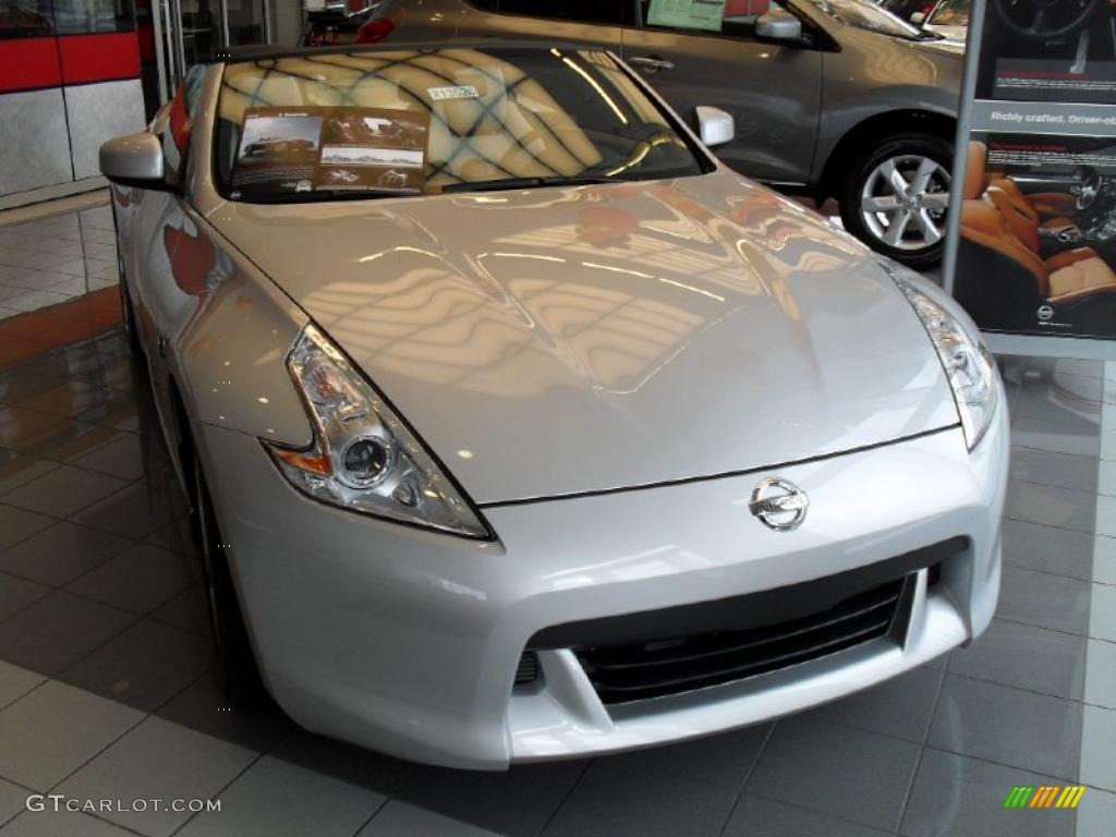 2010 370Z Touring Roadster - Brilliant Silver / Gray Leather photo #2
