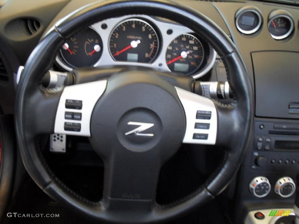 2006 Nissan 350Z Enthusiast Roadster Carbon Black Steering Wheel Photo #30441646