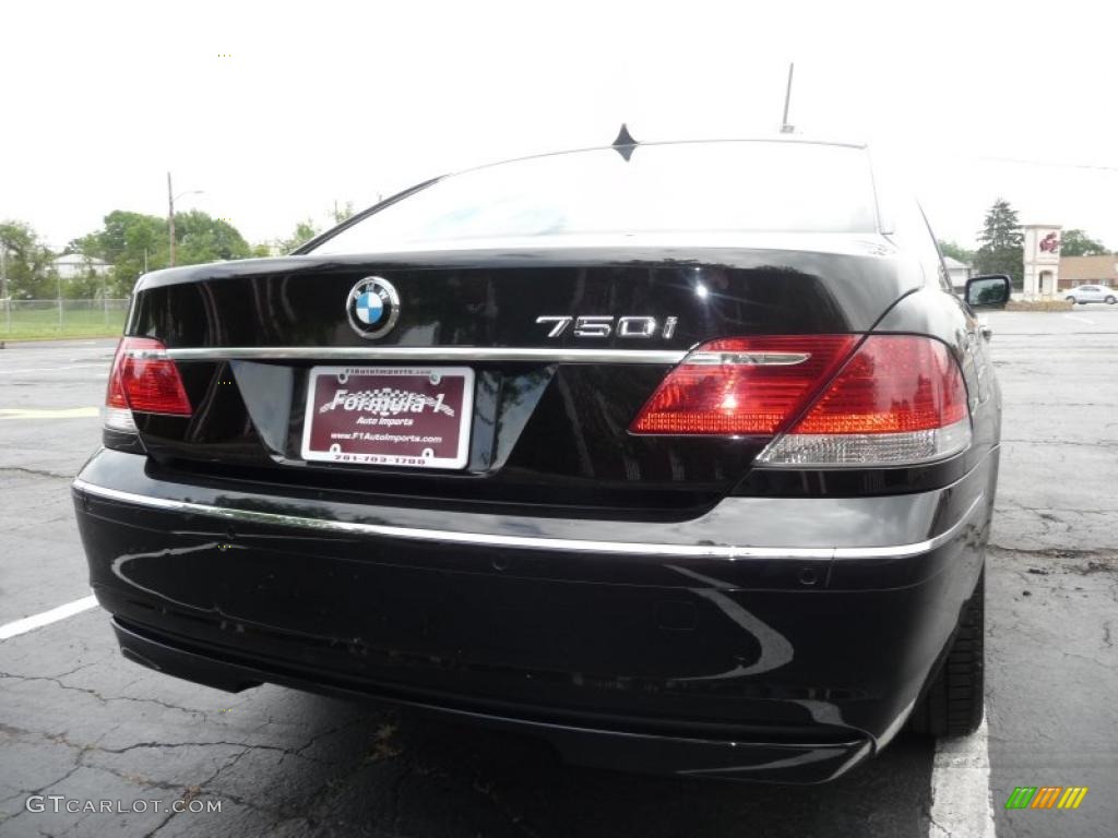 2007 7 Series 750i Sedan - Azurite Black Metallic / Black photo #16