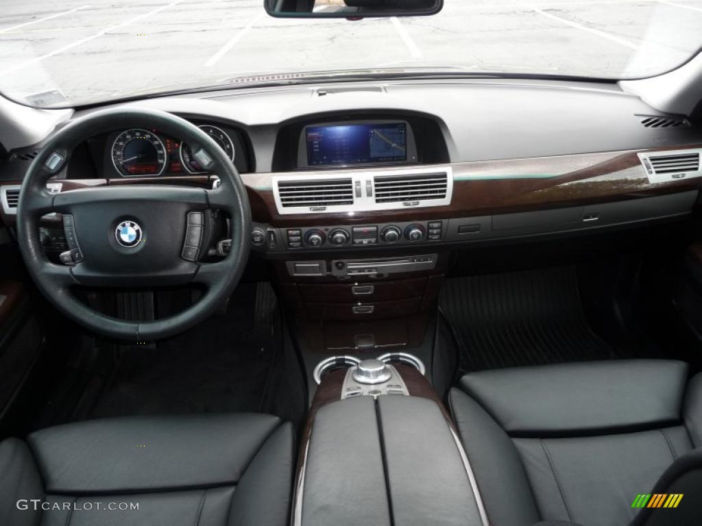 2007 7 Series 750i Sedan - Azurite Black Metallic / Black photo #20