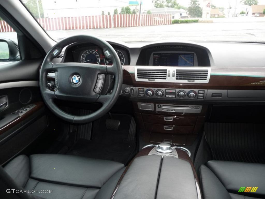 2007 7 Series 750i Sedan - Azurite Black Metallic / Black photo #21
