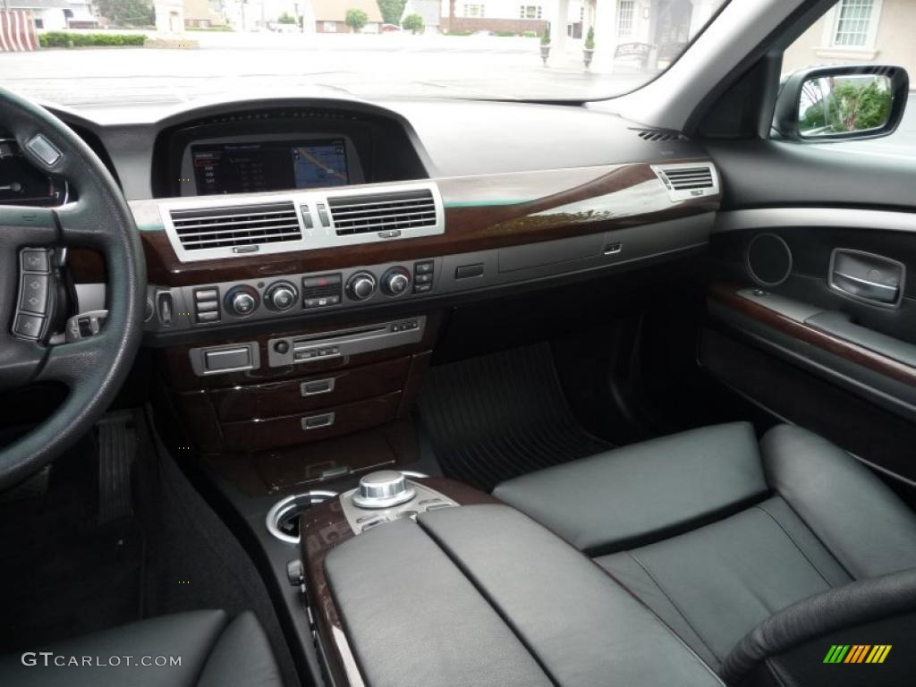 2007 7 Series 750i Sedan - Azurite Black Metallic / Black photo #22